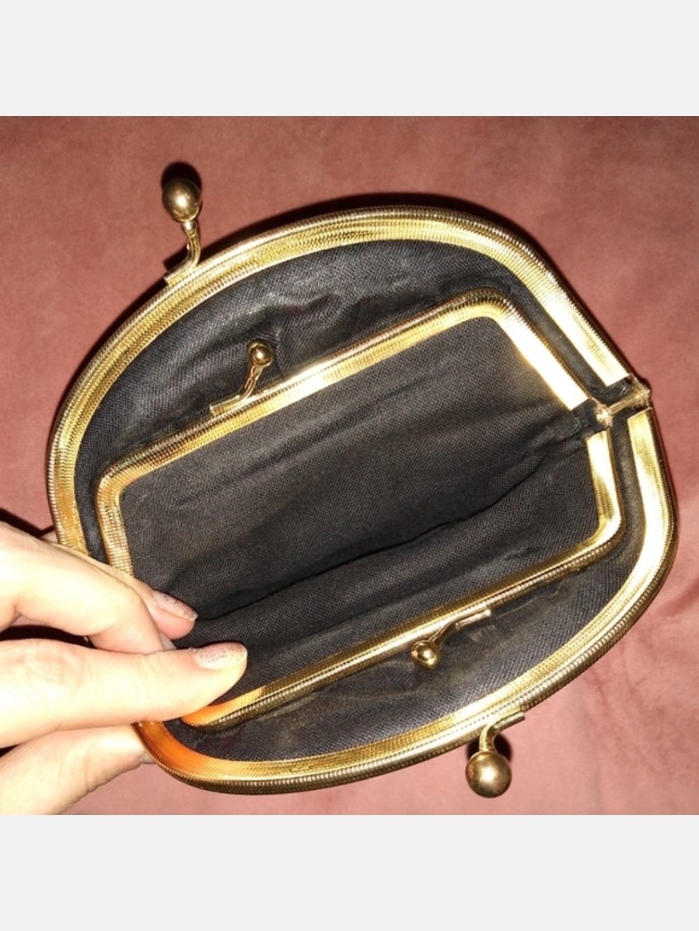 Vintage Black Enamel Metal Mesh Clutch Little Purse Snap Close Small Hinged Bag - Picture 8 of 12